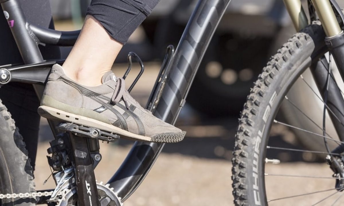 types of mountain bike pedals